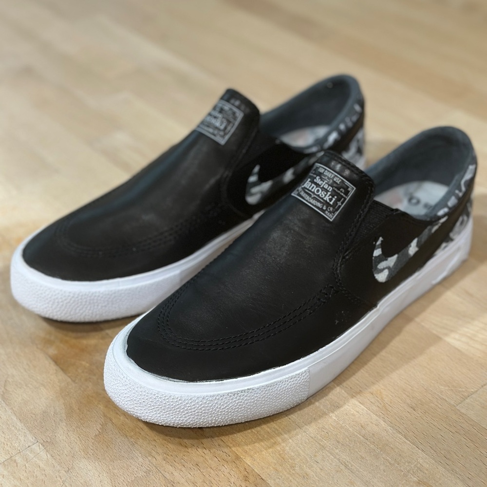 Nike SB Janoksi - Luan O - Dog Camo Men's Black Slip-On Shoes